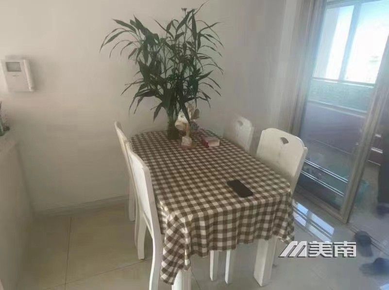 3云峰花园降价急售,电梯好楼层,精装128平寻找有缘人