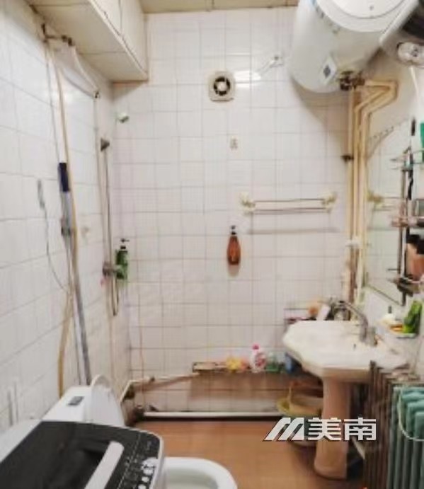 3教育路低楼层,带双实验学位,仅售52万