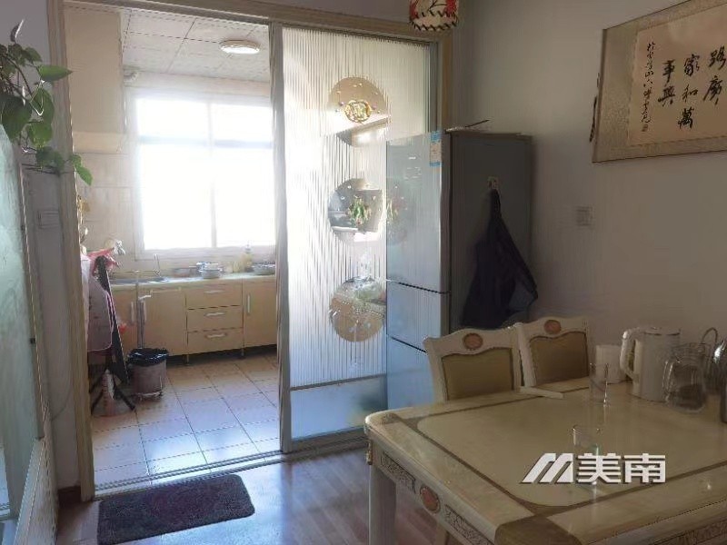 3艺苑小区中层,三室朝阳,框架地暖,仅售51万8